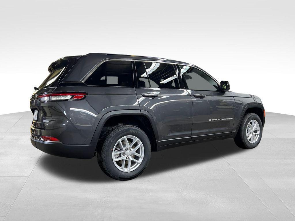 new 2025 Jeep Grand Cherokee car, priced at $34,296