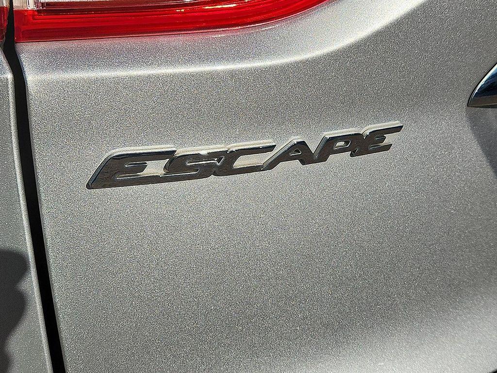 used 2015 Ford Escape car, priced at $13,998