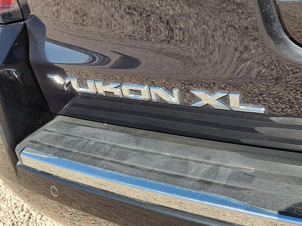 used 2020 GMC Yukon XL car, priced at $26,998