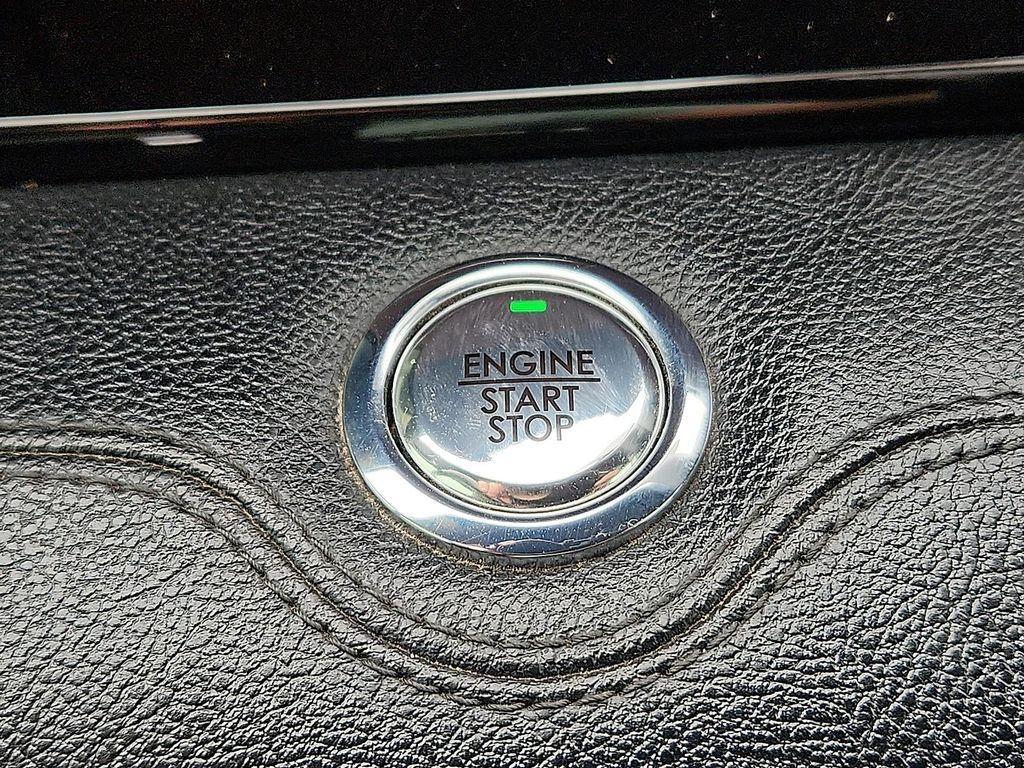 used 2020 Lincoln Navigator car, priced at $29,998