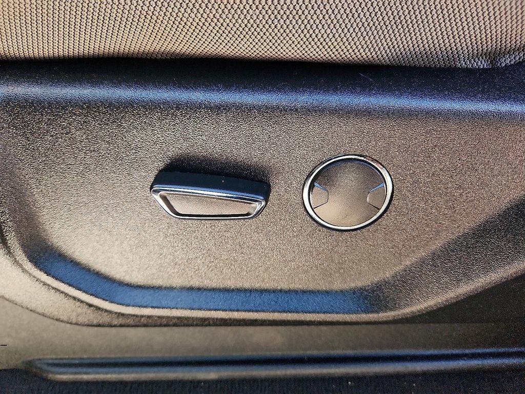 used 2022 Ford F-250 car, priced at $39,998