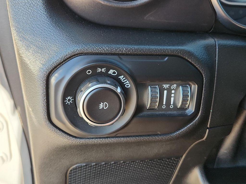 used 2021 Jeep Wrangler Unlimited car, priced at $27,998