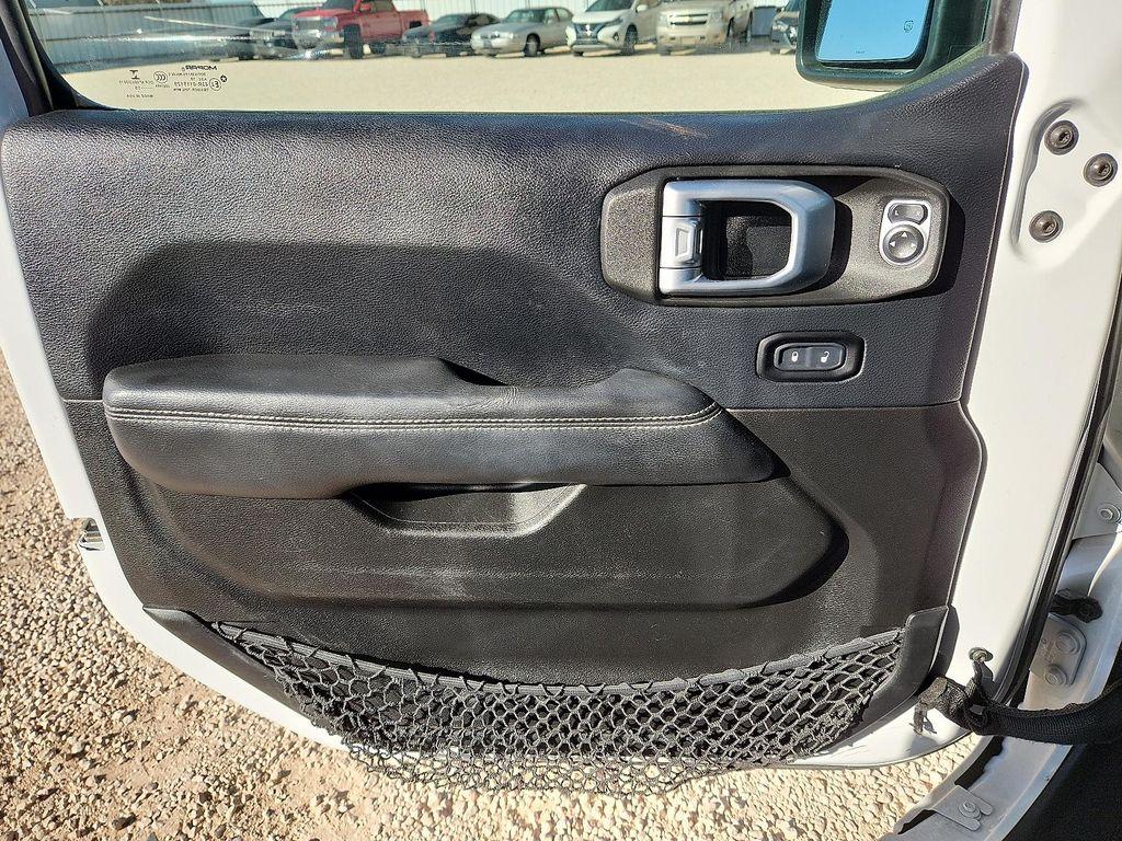 used 2019 Jeep Wrangler Unlimited car, priced at $26,998