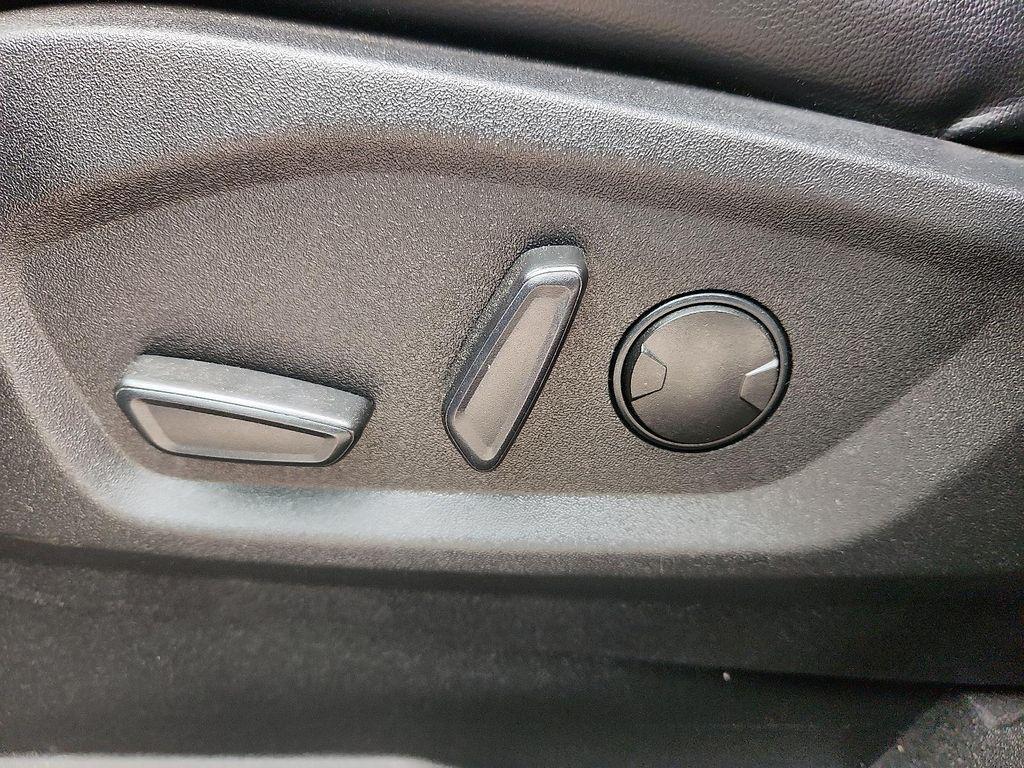 used 2022 Ford Edge car, priced at $19,998