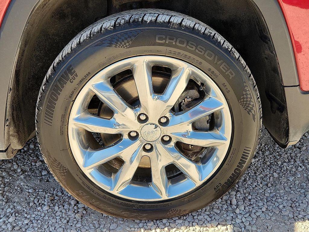 used 2015 Jeep Cherokee car, priced at $15,998