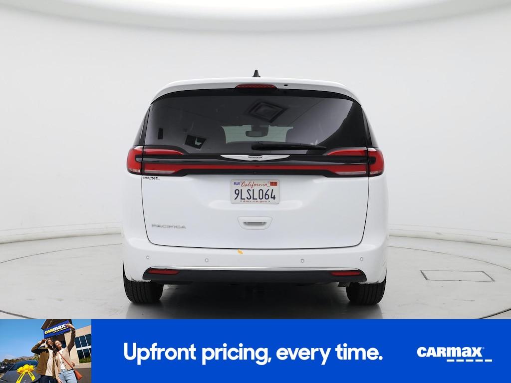 used 2024 Chrysler Pacifica car, priced at $33,998
