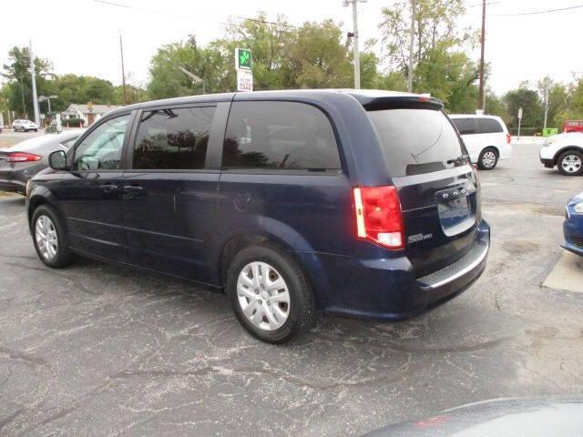 used 2014 Dodge Grand Caravan car, priced at $12,995