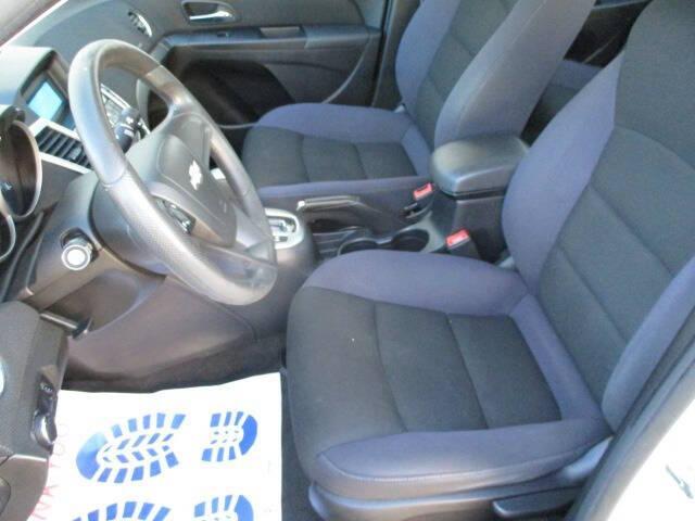 used 2014 Chevrolet Cruze car, priced at $8,995