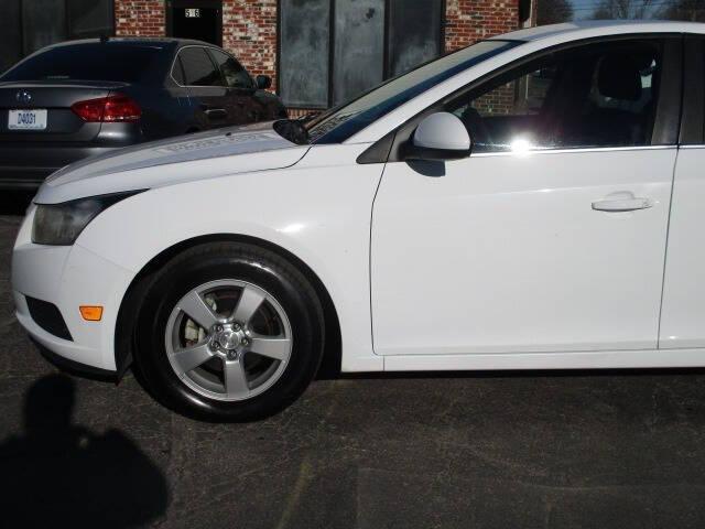 used 2014 Chevrolet Cruze car, priced at $8,995