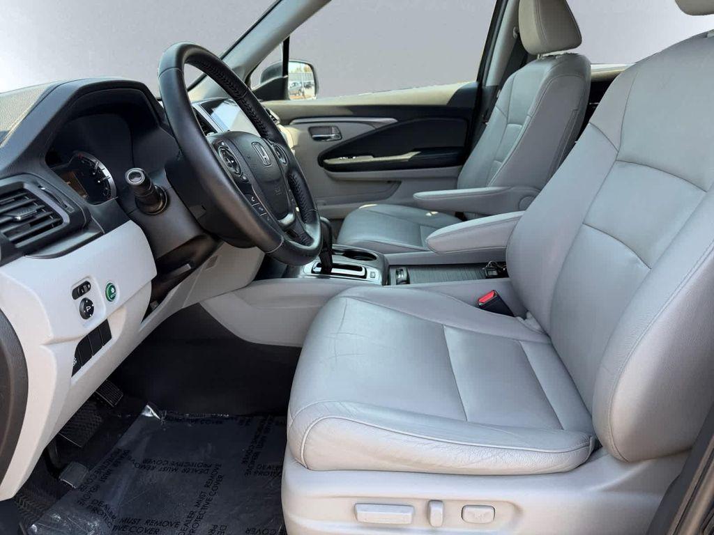 used 2016 Honda Pilot car, priced at $15,987