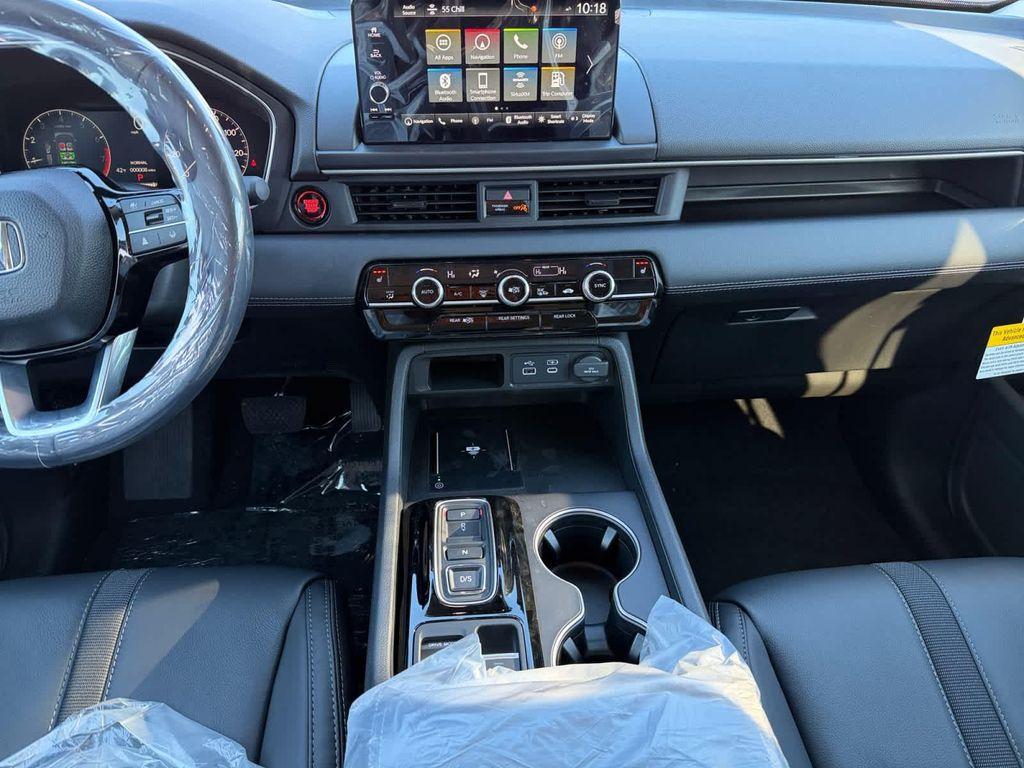 new 2025 Honda Pilot car, priced at $53,450