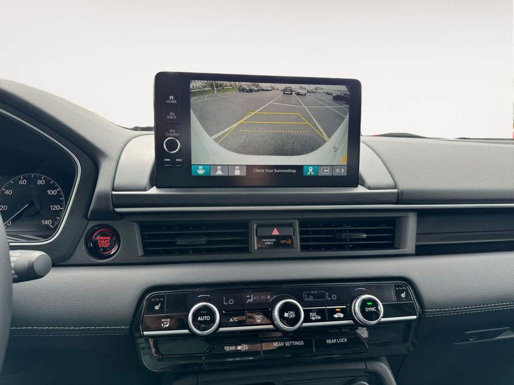 new 2025 Honda Pilot car, priced at $51,550