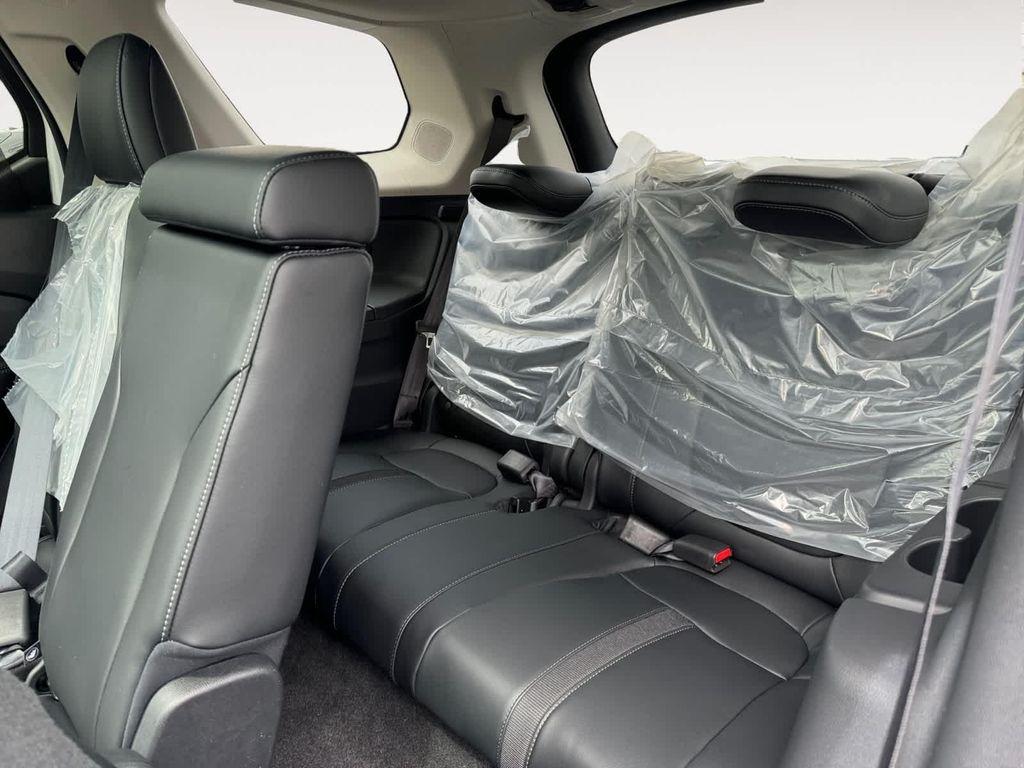 new 2025 Honda Pilot car, priced at $51,550