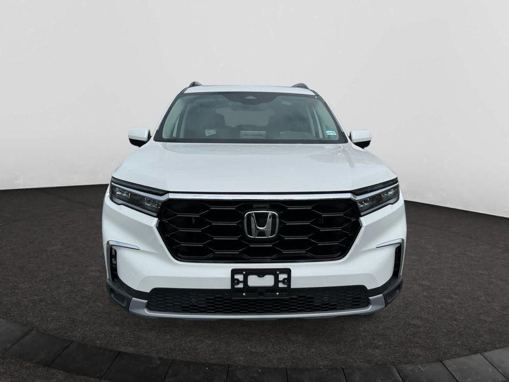 new 2025 Honda Pilot car, priced at $51,550
