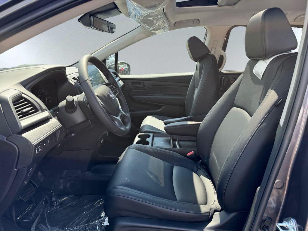 new 2026 Honda Odyssey car, priced at $44,290