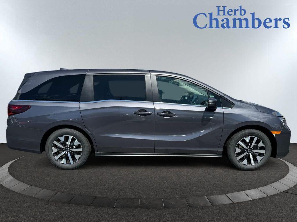 new 2026 Honda Odyssey car, priced at $44,290