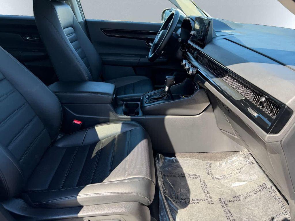 used 2025 Honda CR-V car, priced at $35,388