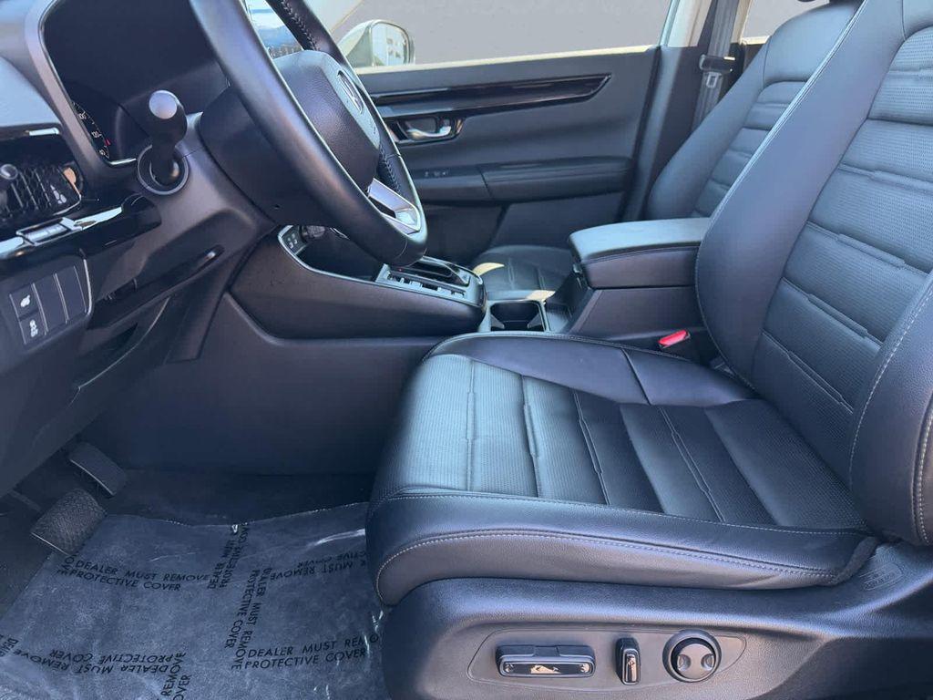 used 2025 Honda CR-V car, priced at $35,388