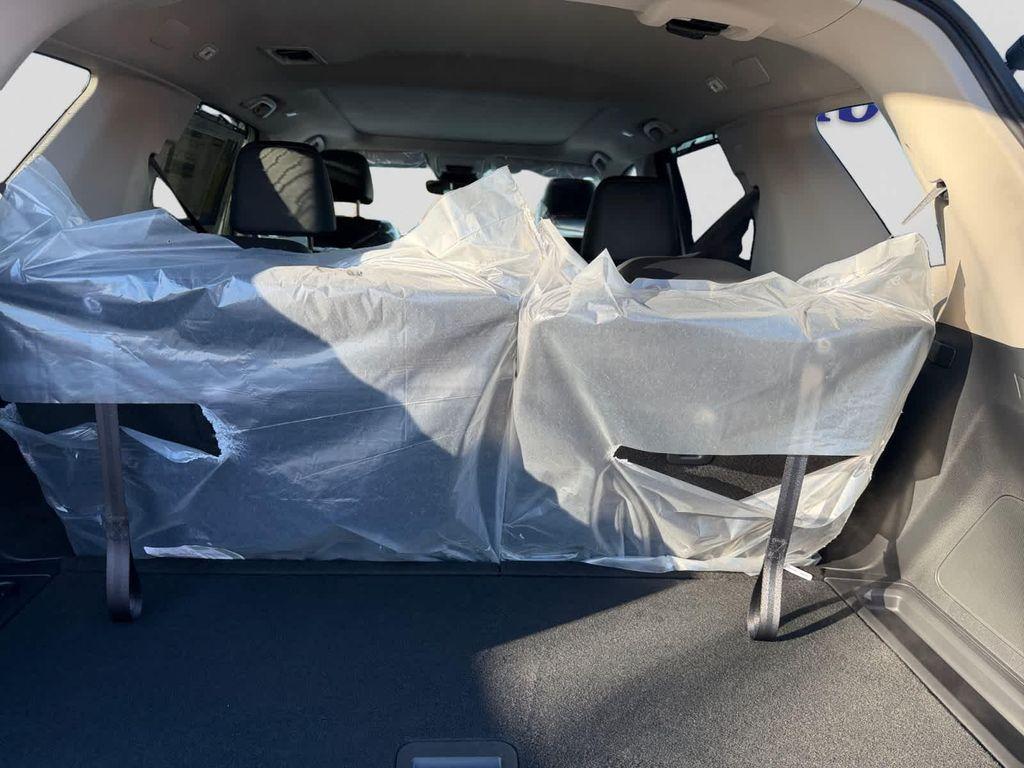 new 2025 Honda Pilot car, priced at $51,550