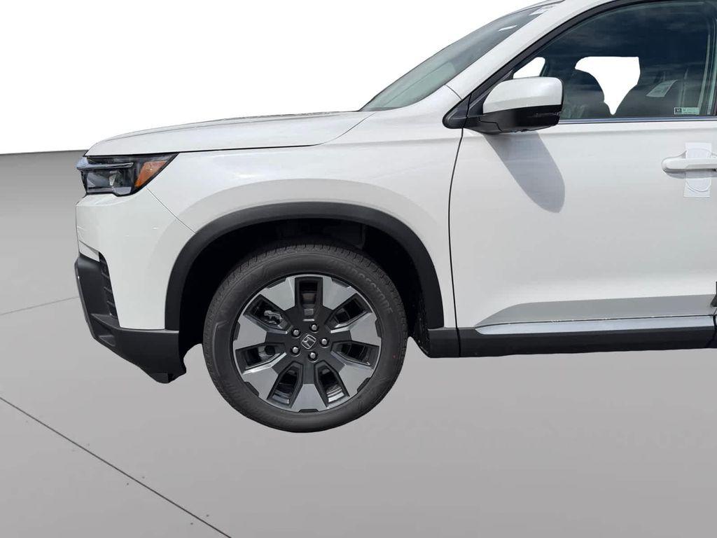 new 2026 Honda Pilot car, priced at $53,245