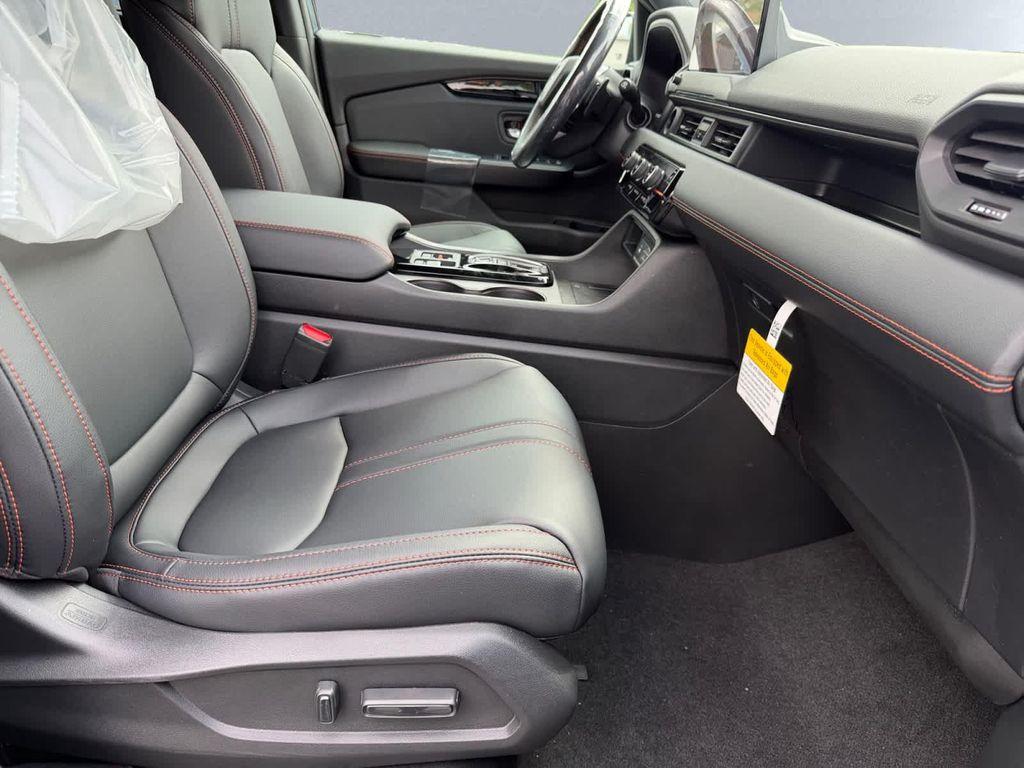 new 2026 Honda Pilot car, priced at $52,090