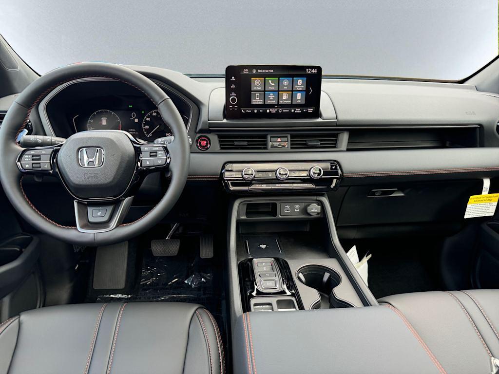 used 2025 Honda Pilot car, priced at $47,498