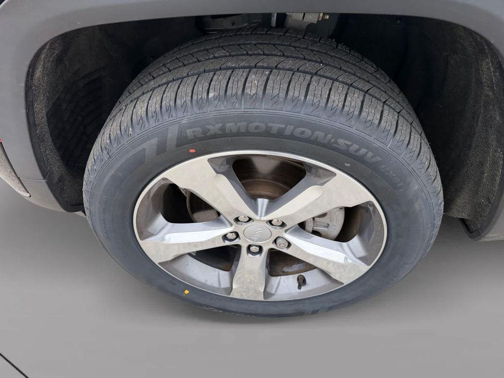 used 2021 Jeep Grand Cherokee L car, priced at $23,788