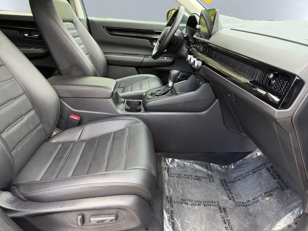 used 2025 Honda CR-V car, priced at $36,380
