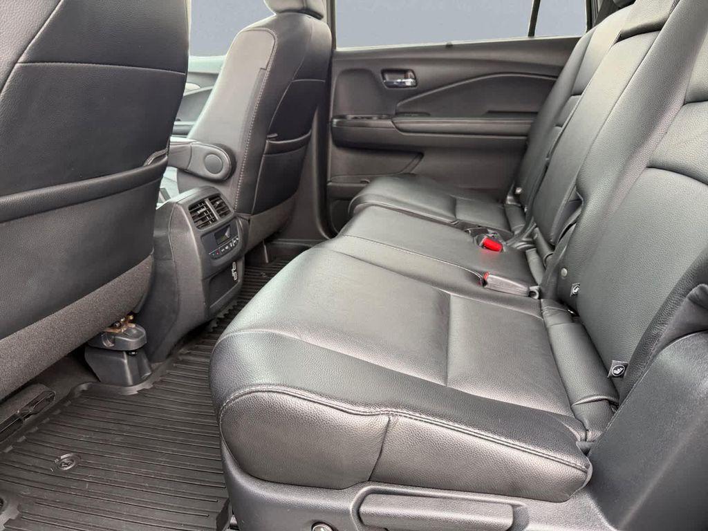 used 2021 Honda Pilot car, priced at $19,968