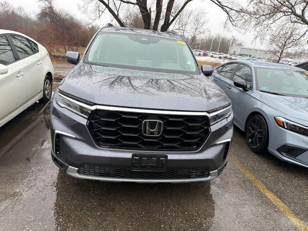 used 2024 Honda Pilot car, priced at $40,968