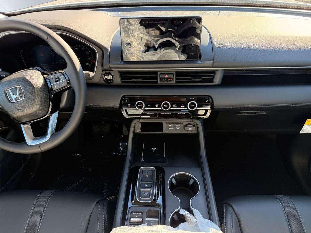 new 2025 Honda Pilot car, priced at $53,450