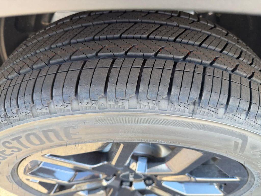 new 2025 Honda Pilot car, priced at $53,450