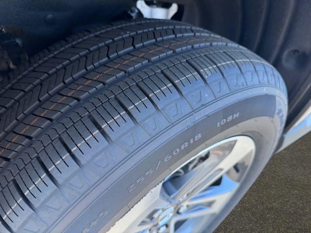 new 2025 Honda Pilot car, priced at $47,095