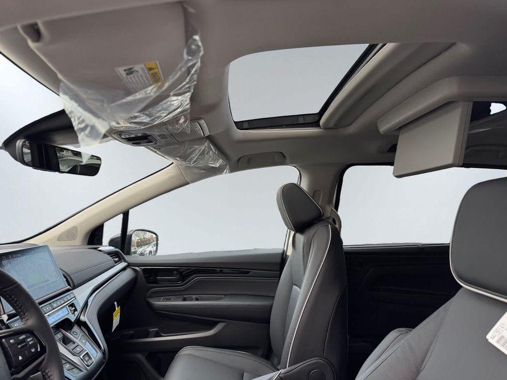 new 2026 Honda Odyssey car, priced at $49,445