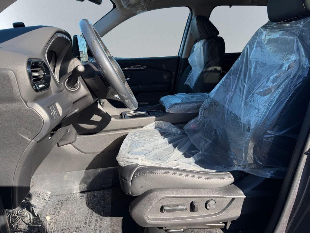 new 2025 Honda Pilot car, priced at $47,095