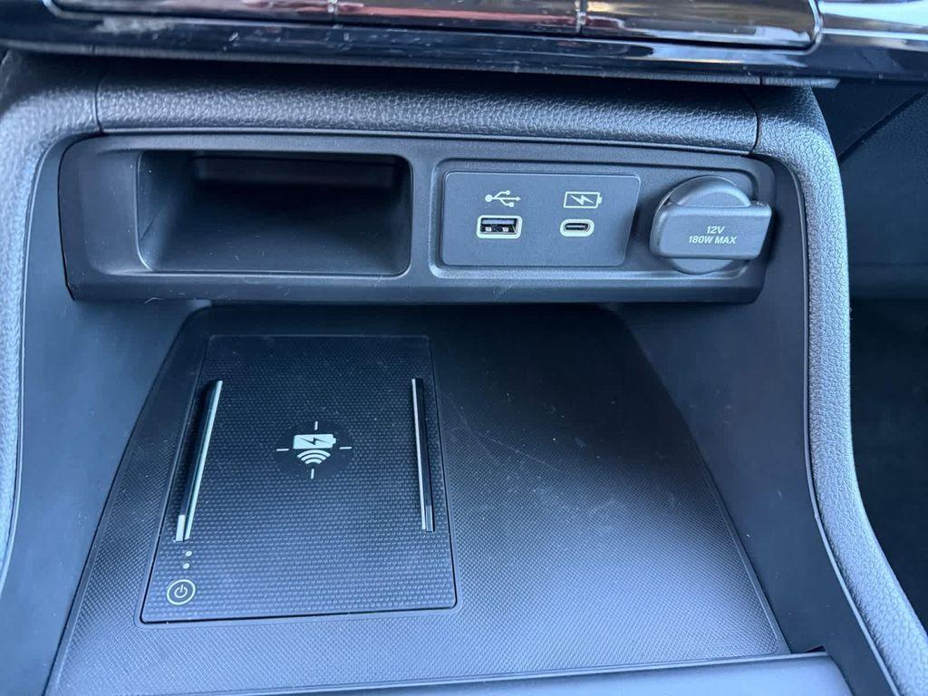 new 2025 Honda Pilot car, priced at $47,095