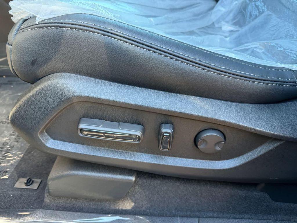 new 2025 Honda Pilot car, priced at $47,095