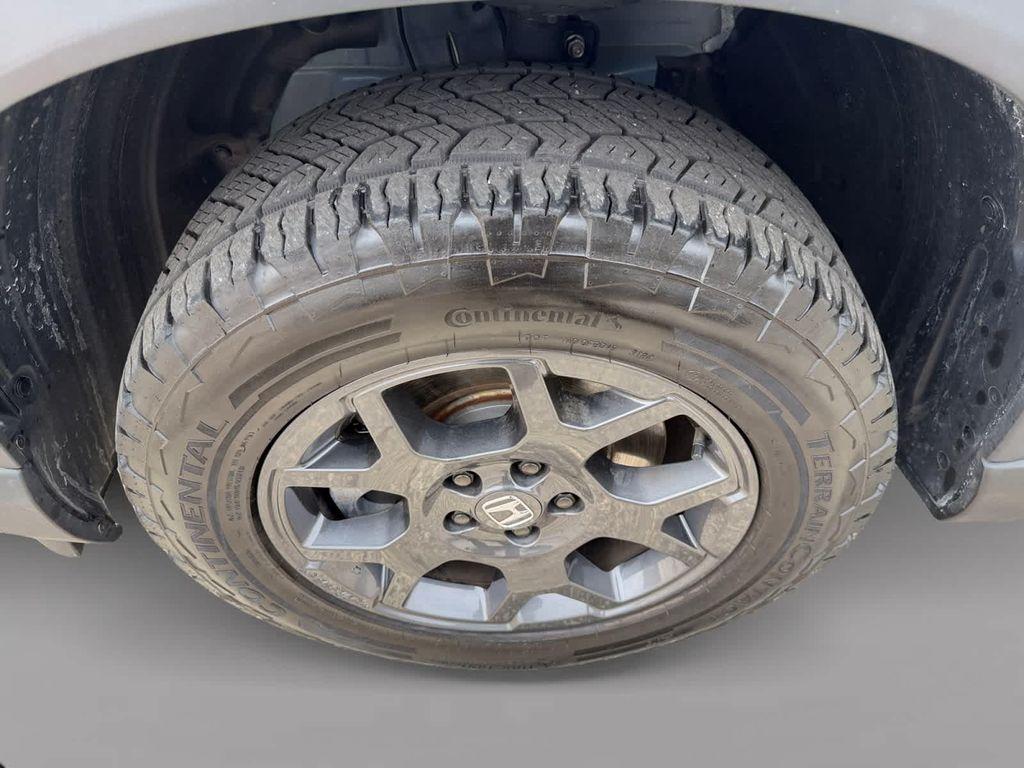used 2025 Honda Pilot car, priced at $44,467