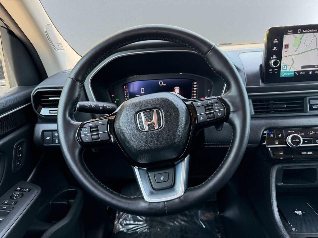 used 2023 Honda Pilot car, priced at $40,157