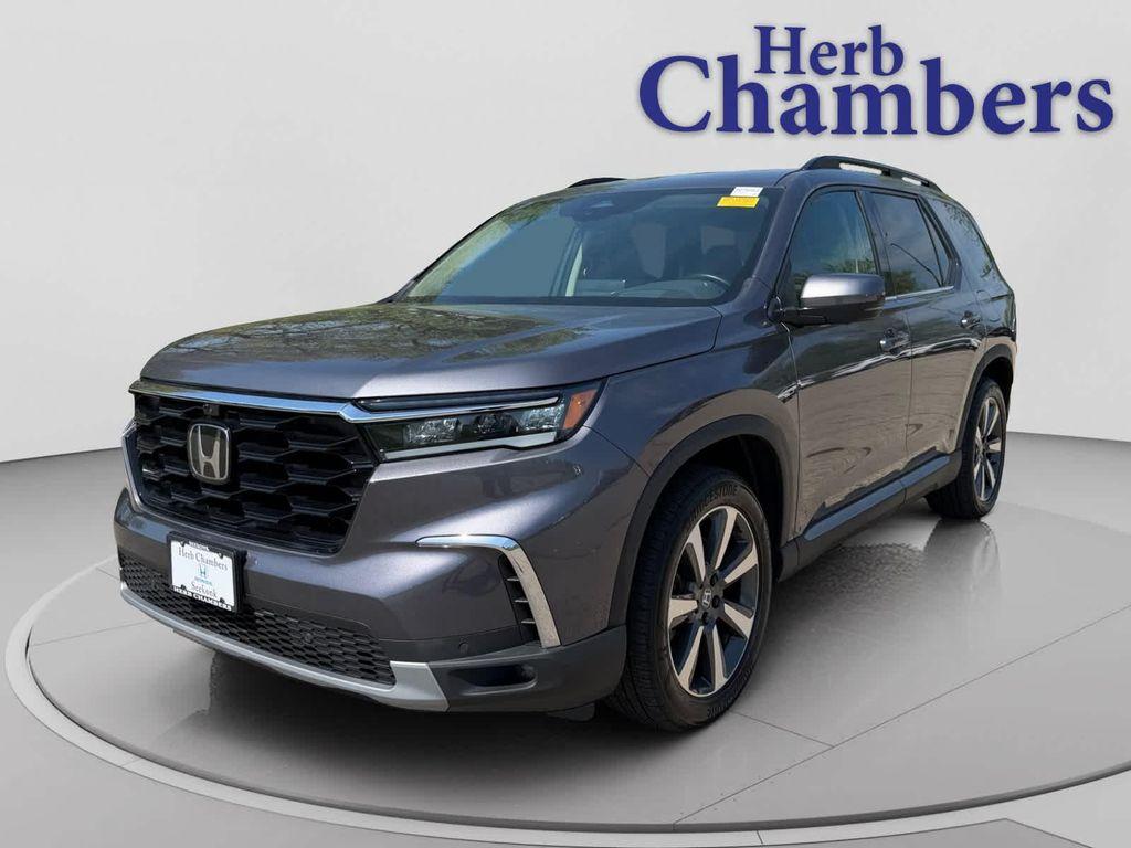 used 2023 Honda Pilot car, priced at $40,157