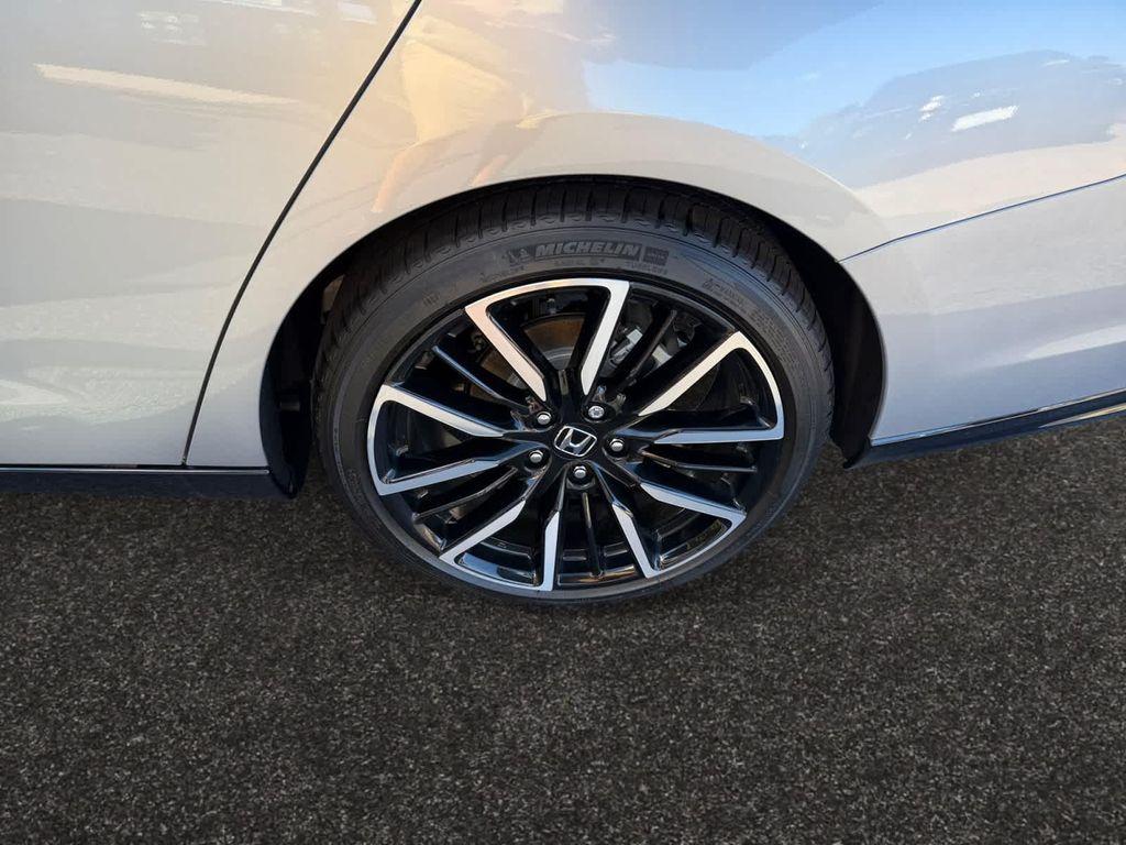 new 2025 Honda Accord Hybrid car, priced at $40,495