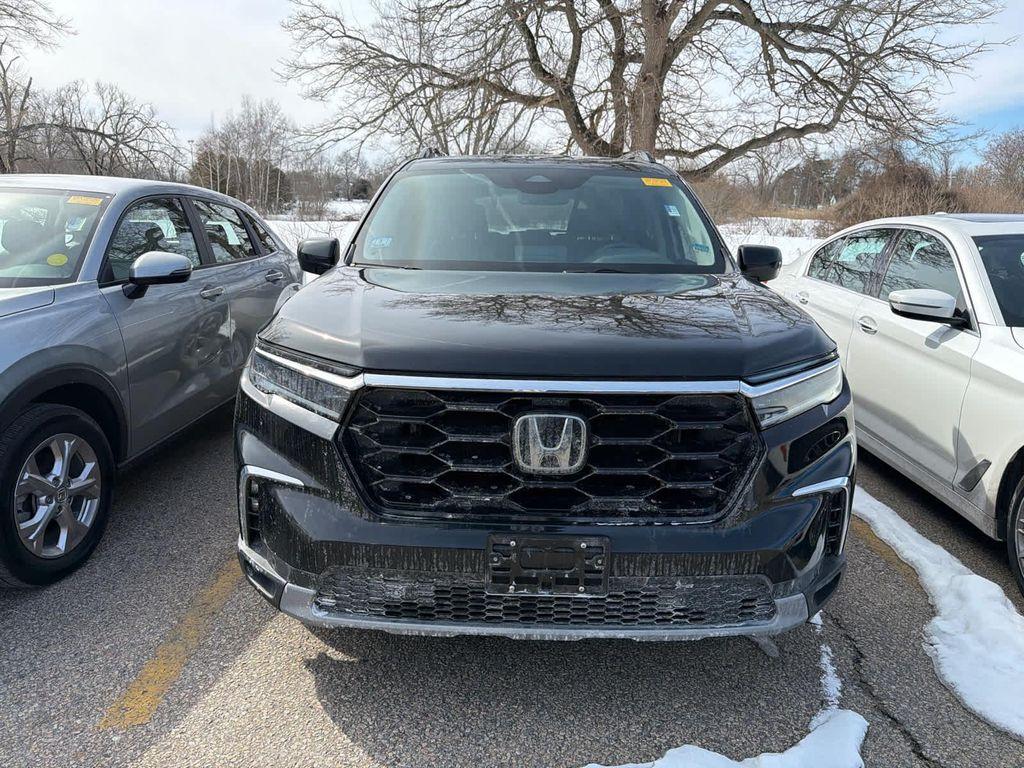 used 2023 Honda Pilot car, priced at $38,468