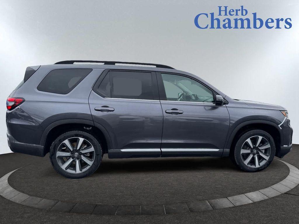 new 2026 Honda Pilot car, priced at $52,590