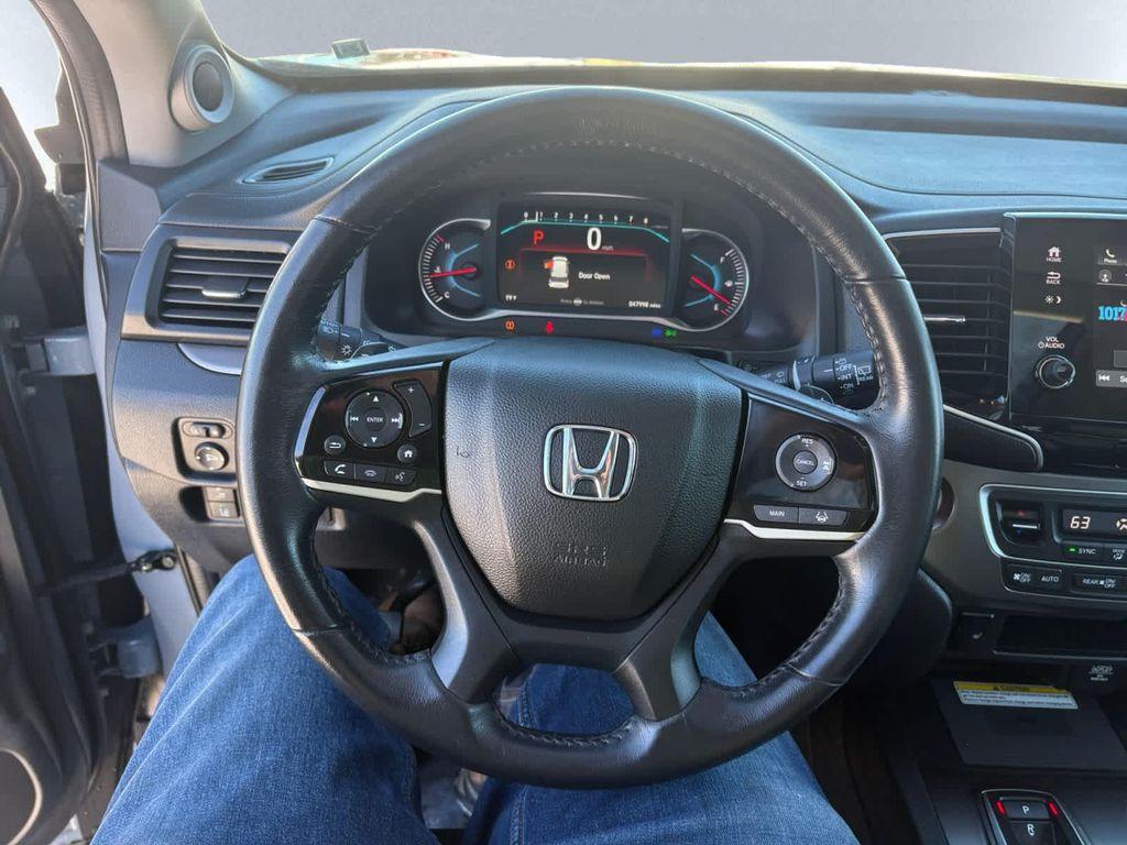 used 2022 Honda Pilot car, priced at $31,442