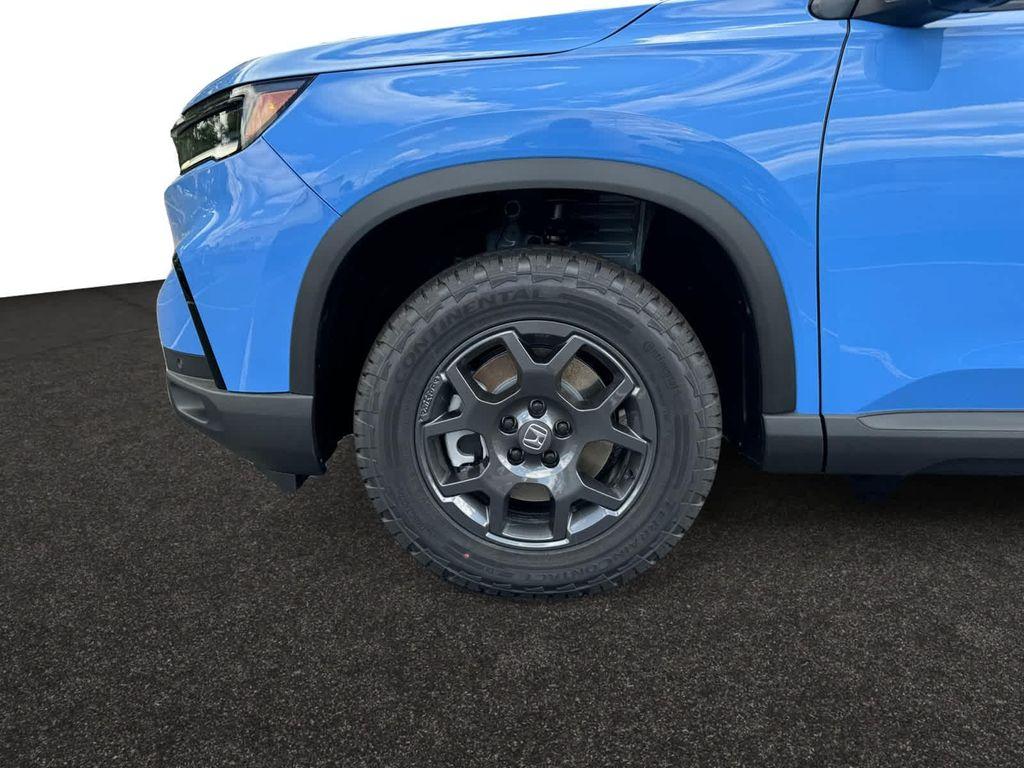 new 2025 Honda Pilot car, priced at $51,350