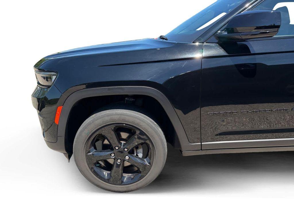 used 2022 Jeep Grand Cherokee car, priced at $26,467