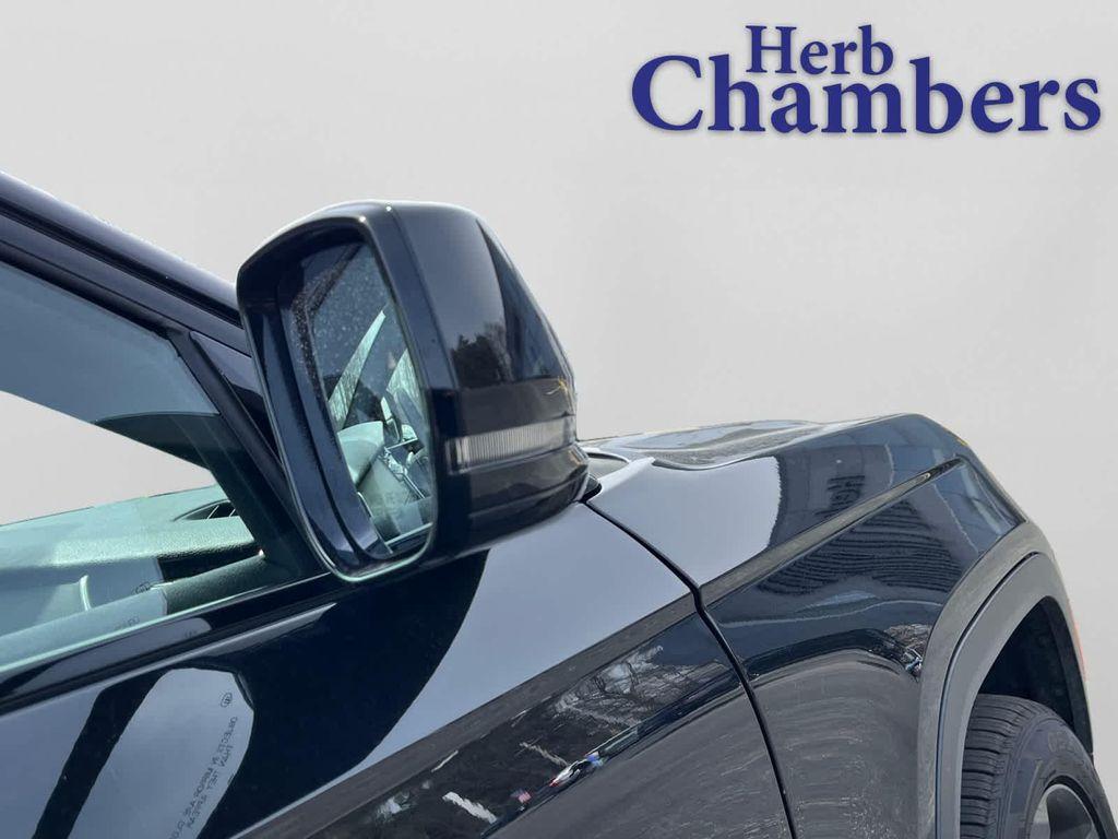 used 2023 Jeep Grand Cherokee car, priced at $28,467