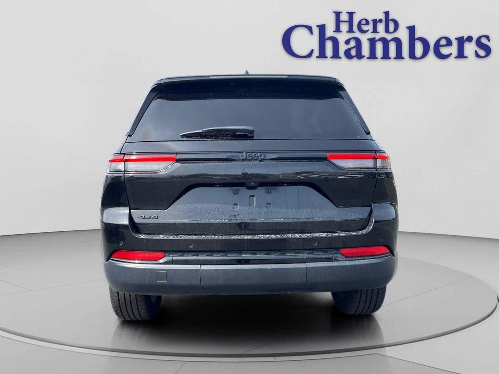 used 2023 Jeep Grand Cherokee car, priced at $28,467