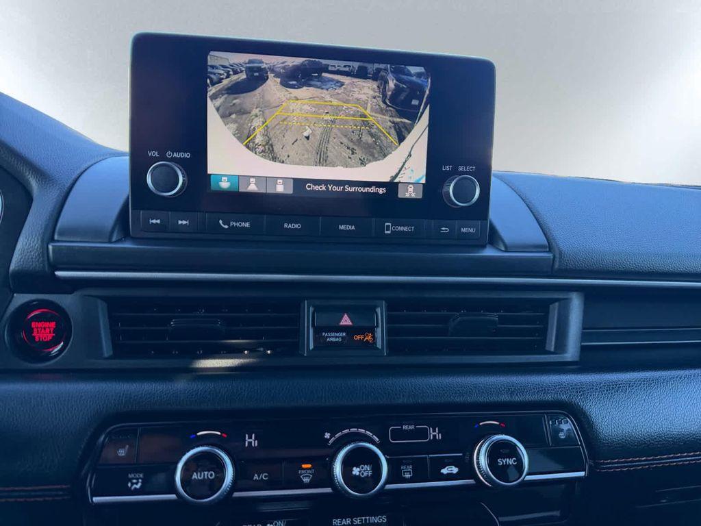 used 2025 Honda Pilot car, priced at $35,968