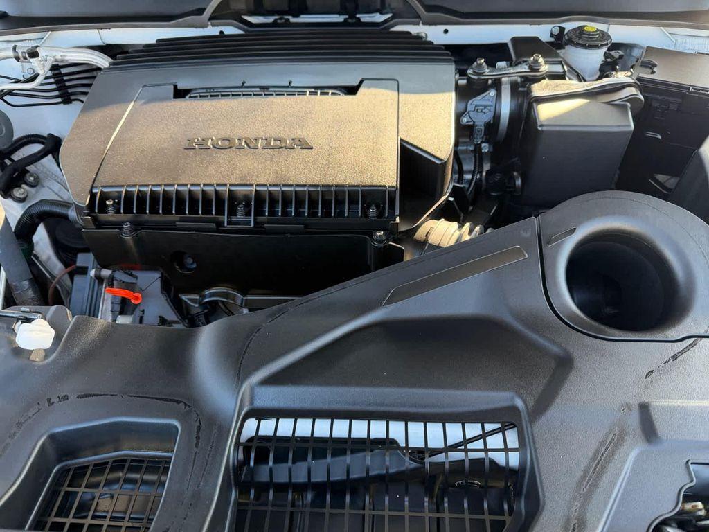 used 2025 Honda Pilot car, priced at $35,968